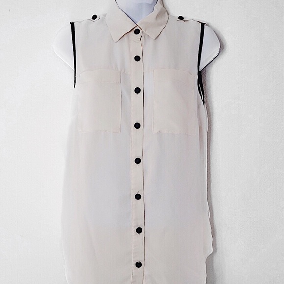 Forever 21 | Cream Collared Button Down Top - Picture 1 of 4